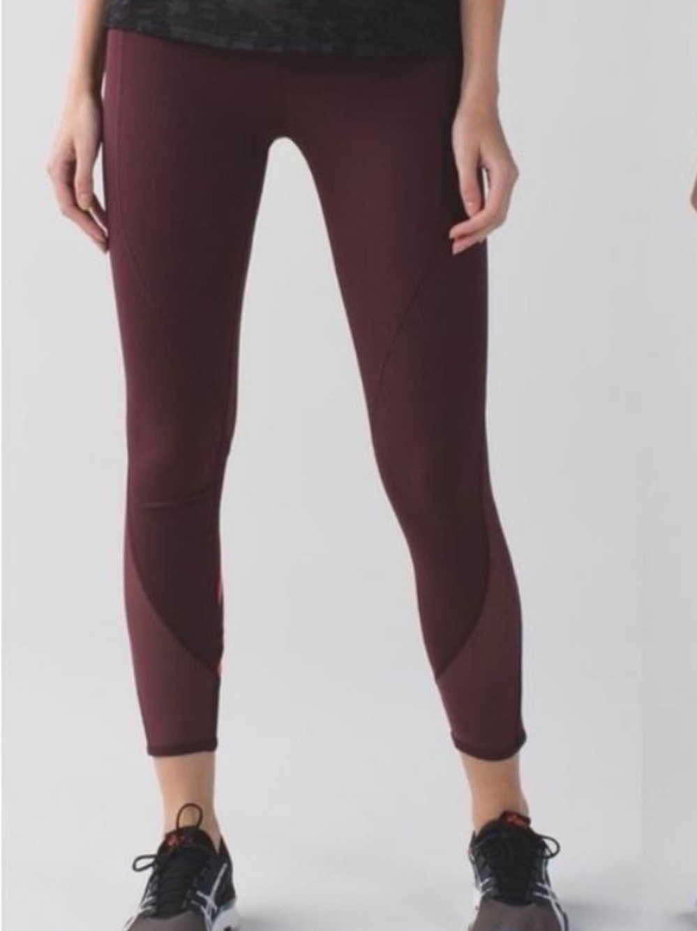 Lululemon All Meshed Up 7/8 Tight Legging Bordeaux Drama / Flash Light Size 4